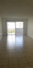1725 W 60th St-Unit -F206 in Hialeah, FL - Building Photo - Building Photo