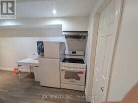 727 Caboto Trail in Markham, ON - Building Photo