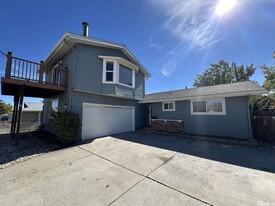 1240 Casa Loma Dr