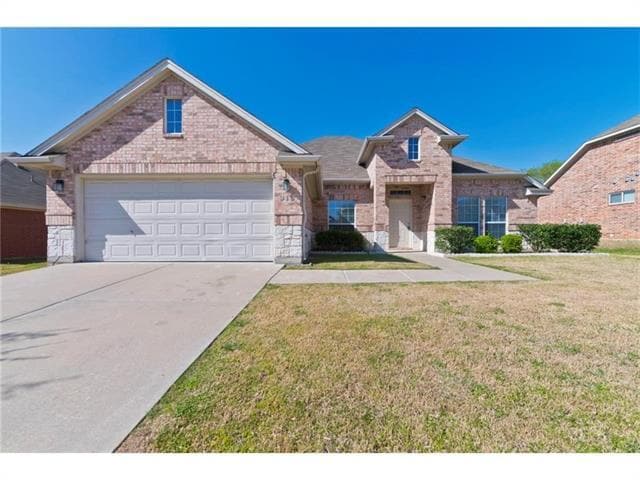 property at 913 Redbud Road