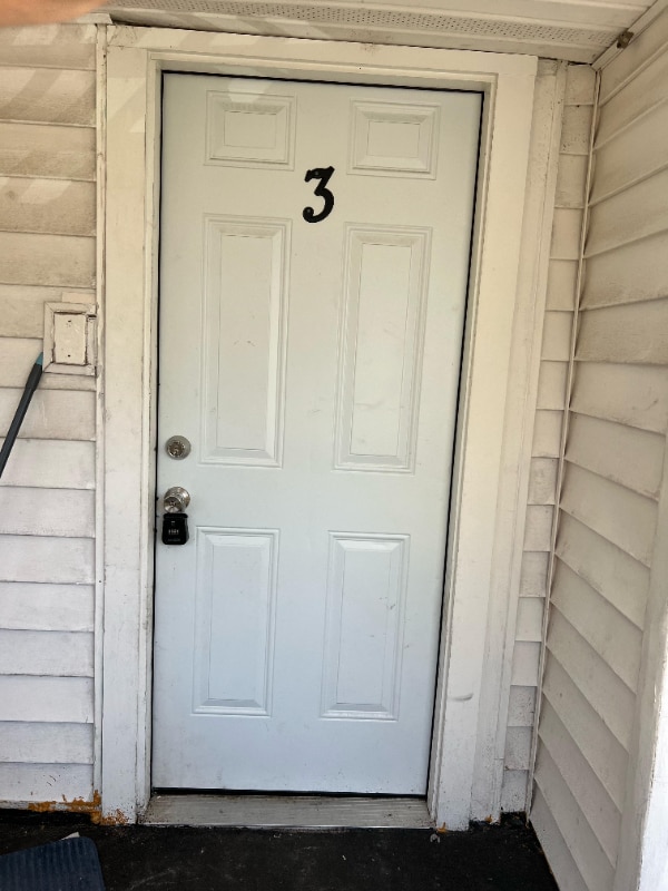 property at 406 8th Ave S