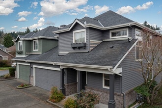 Windwood Village in Redmond, WA - Building Photo - Building Photo