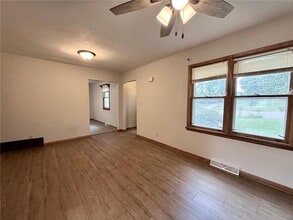 718 E Elm St in Redwood Falls, MN - Building Photo - Building Photo