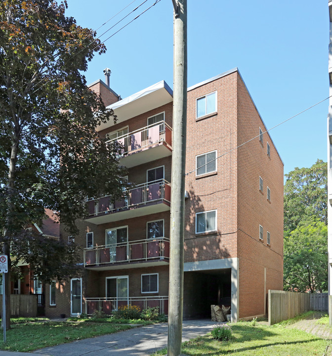 46 West Ave S in Hamilton, ON - Building Photo