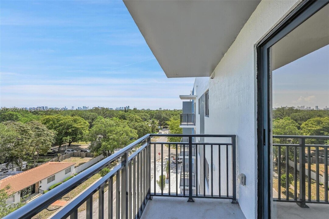 840 NE 130th St in North Miami, FL - Foto de edificio