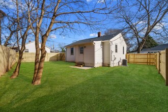 3 Leonard St in Inman, SC - Foto de edificio - Building Photo