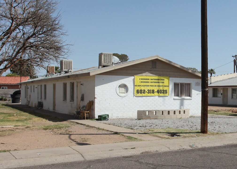 1823 N 18th St in Phoenix, AZ - Building Photo