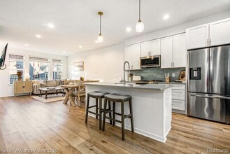 594 Anne Ave in Brighton, MI - Building Photo - Building Photo