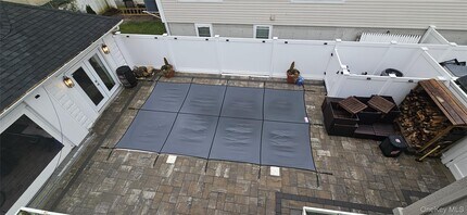 218 W Chester St in Long Beach, NY - Building Photo - Building Photo