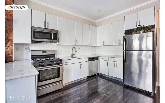 427 E 117th St in New York, NY - Building Photo - Building Photo