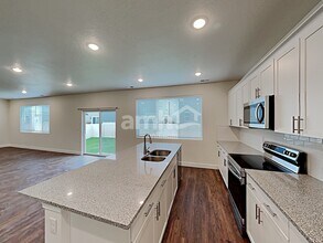 2415 E Surry Way in Eagle Mountain, UT - Building Photo - Building Photo