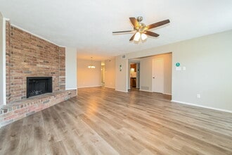 1301 Southridge Dr in Lancaster, TX - Building Photo - Building Photo