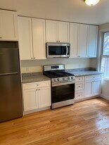 83 Bolton St, Unit #3 in Boston, MA - Building Photo