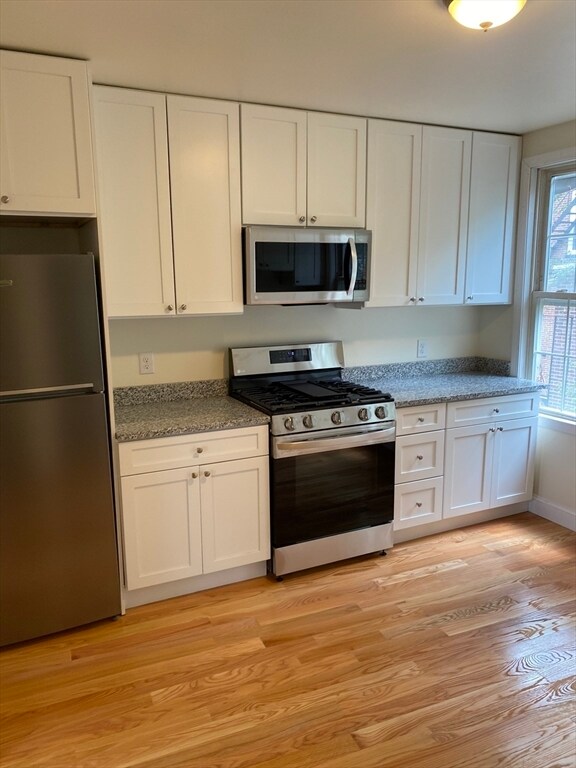 83 Bolton St, Unit #3