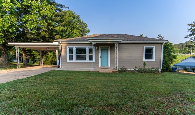 property at 936 39th St SW