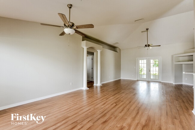 1393 Pine Song Dr in Deltona, FL - Building Photo - Building Photo