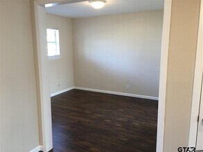 1101 Balmoral Dr in Tyler, TX - Building Photo - Building Photo