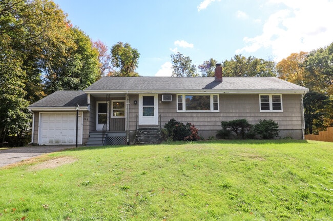 408 Shelton Ave in Shelton, CT - Building Photo - Building Photo
