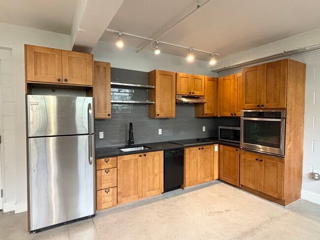 property at 20 Sunnyside St