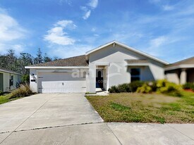 4353 Seven Canyons Dr in Kissimmee, FL - Building Photo