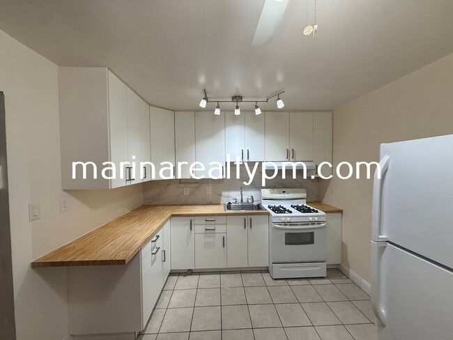 property at 114 Carolina St