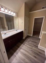 656 Warwick Dr in Mcdonough, GA - Foto de edificio - Building Photo