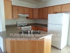 200 Valle Vista Dr in Farmington, NM - Building Photo - Building Photo
