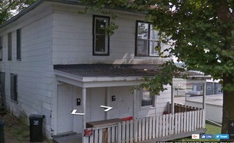 122 Cass St Apartments