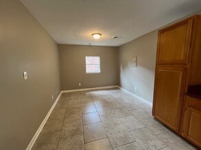 6655 Embassy Cir in Horn Lake, MS - Building Photo - Building Photo
