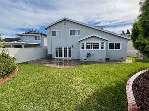 3571 Carnation Cir in Seal Beach, CA - Building Photo - Building Photo