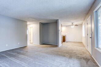 3775 SW 108th Ave in Beaverton, OR - Building Photo - Building Photo