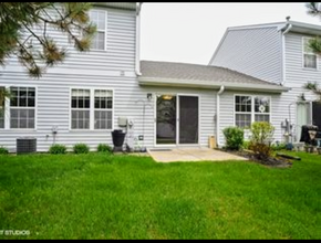 1415 W Split Oak Cir in Round Lake Beach, IL - Building Photo - Building Photo