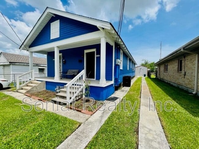2129 Mandolin St in New Orleans, LA - Building Photo - Building Photo