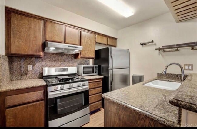 1710 Normandy Pl in Santa Ana, CA - Building Photo - Building Photo