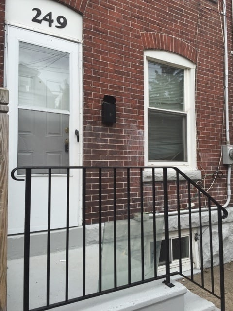 249 Grand St in Trenton, NJ - Building Photo - Building Photo