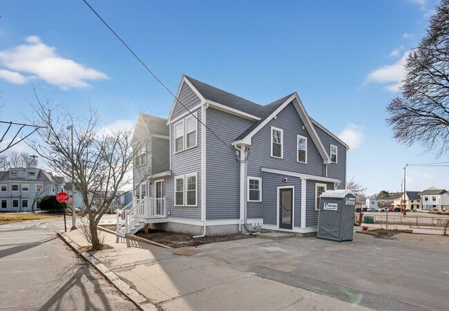 371 Cabot St in Beverly, MA - Building Photo - Building Photo