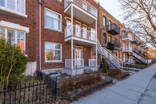 1338-1342 Saint-Zotique St E in Montréal, QC - Building Photo - Building Photo