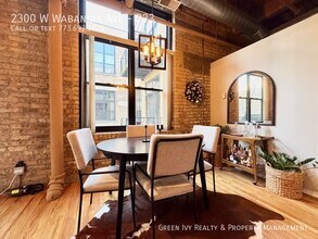 2300 W Wabansia Ave in Chicago, IL - Building Photo - Building Photo