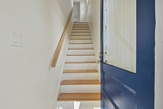 158 Henry St in Greenwich, CT - Building Photo - Building Photo