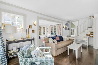 53 Noroton Ave in Darien, CT - Building Photo - Building Photo