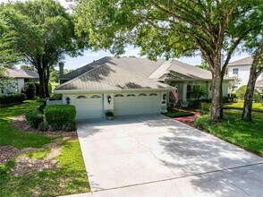 6605 Stonington Dr N in Tampa, FL - Building Photo - Building Photo