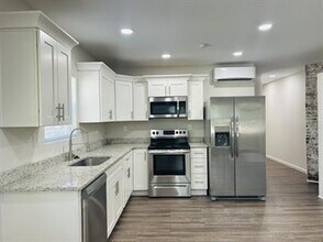 622 Perry Rd in Greenville, SC - Building Photo - Building Photo