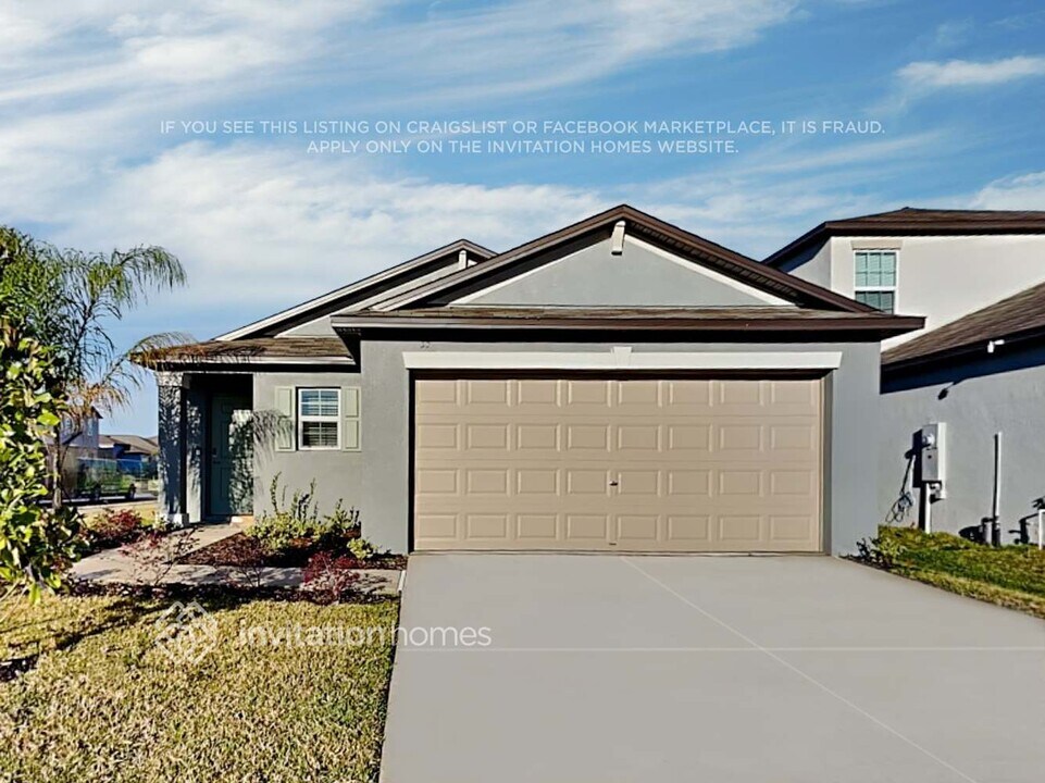 35 Rain Lily Ave in Spring Hill, FL - Building Photo
