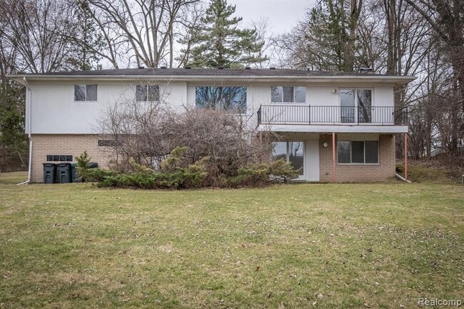 30540 N Greenbriar Rd in Franklin, MI - Building Photo - Building Photo
