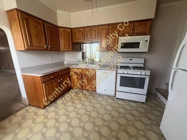307 S Pleasant Ave in Dallastown, PA - Building Photo - Building Photo