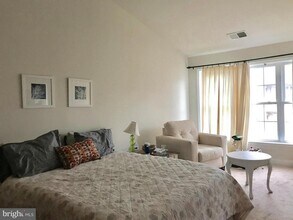 25830 Turlough Terrace in South Riding, VA - Building Photo - Building Photo