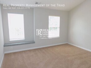 3245 Manchester Ave in Winston-Salem, NC - Building Photo - Building Photo