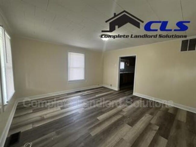 property at 1725 N 30th St