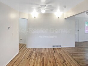 1995 Ingalls St in Lakewood, CO - Building Photo - Building Photo