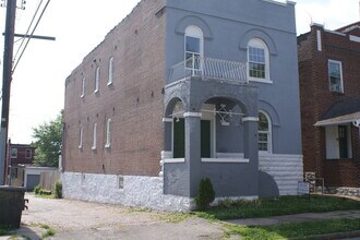 3214 Oregon Ave in St. Louis, MO - Building Photo - Building Photo